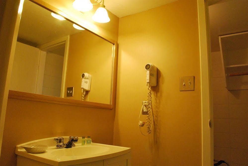 Value Lodge Motel ナナイモ エクステリア 写真