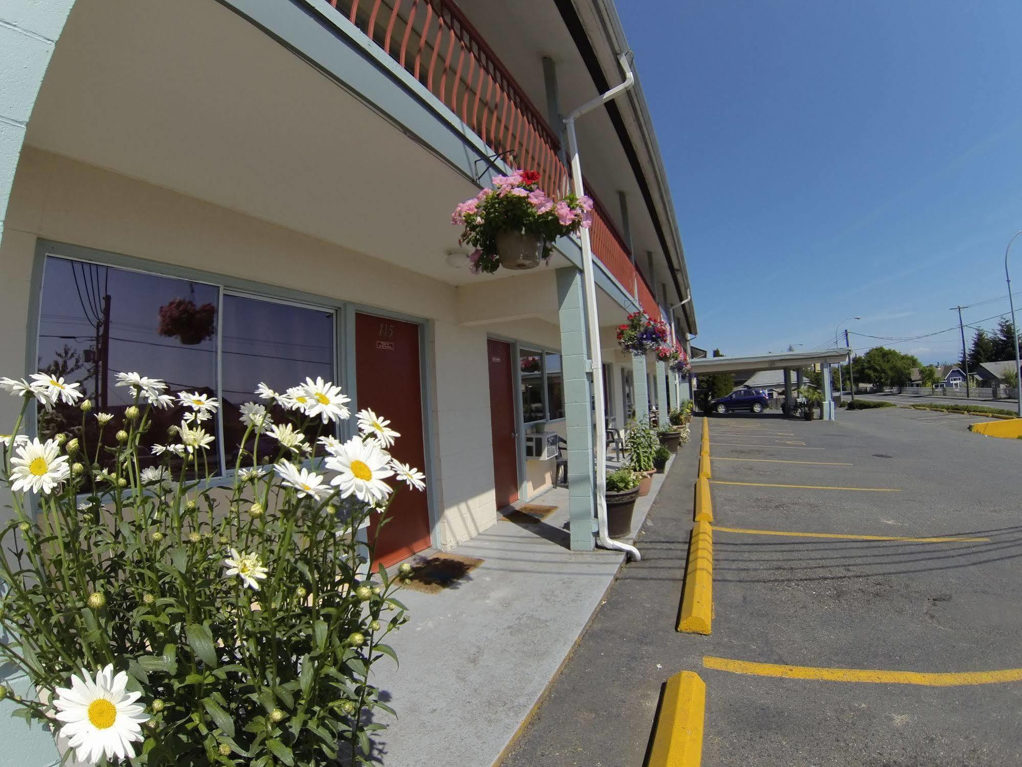 Value Lodge Motel ナナイモ エクステリア 写真