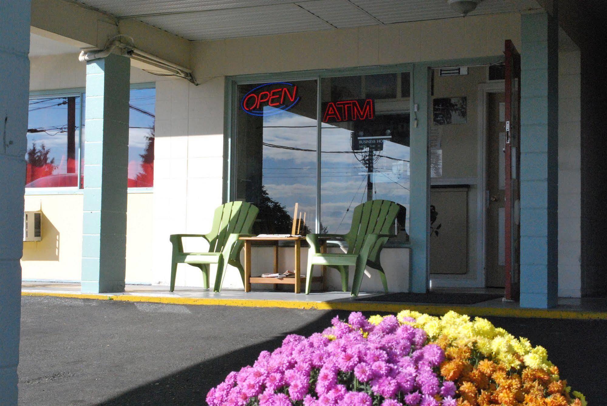 Value Lodge Motel ナナイモ エクステリア 写真